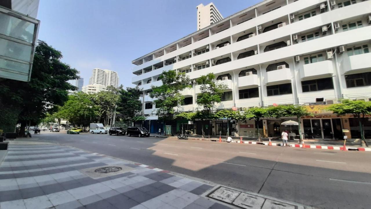 City Plaza Nana Hotel Bangkok Exterior foto